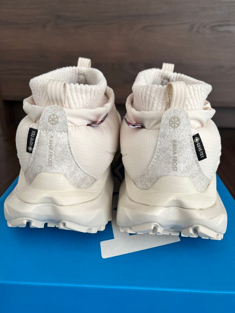 【値下げ】HOKA W KAHA 2 FROST MOC GTX オートミルク