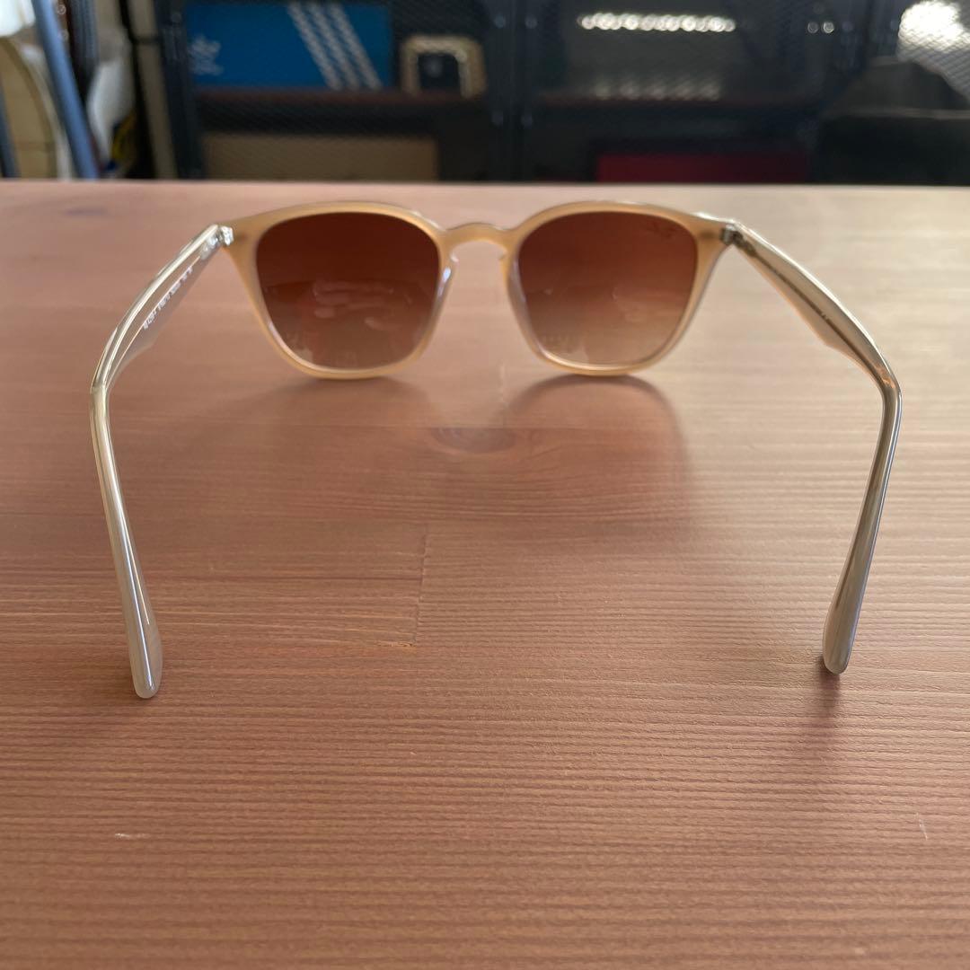 【極美品（レイバン（ベージュ））】Ray-Ban（RB4258F）/ユニセックス