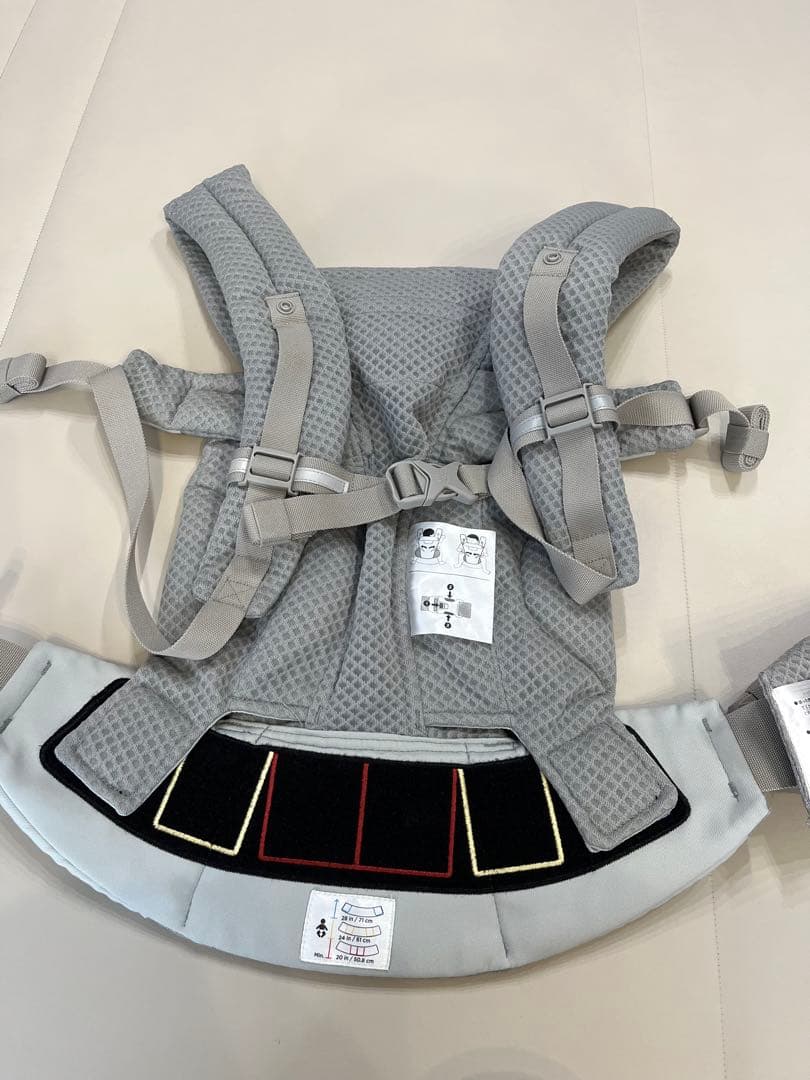 エルゴベビー　抱っこ紐　収納ポーチ　パールグレー　OMNI Breeze