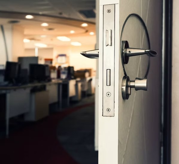 commercial locksmith